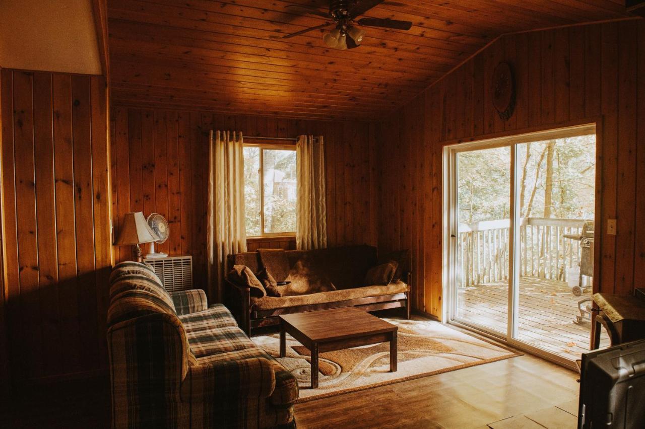 Espanola Lang Lake Resort מראה חיצוני תמונה