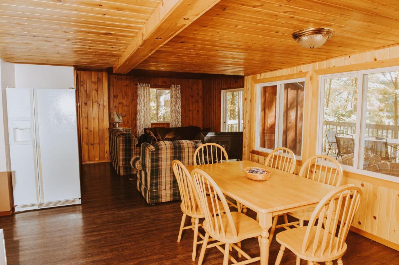 Espanola Lang Lake Resort מראה חיצוני תמונה