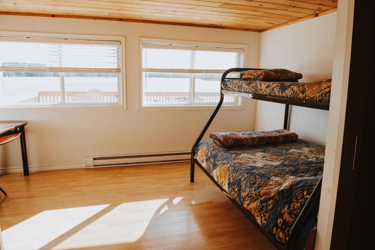 Espanola Lang Lake Resort מראה חיצוני תמונה