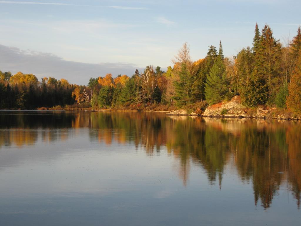 Espanola Lang Lake Resort מראה חיצוני תמונה